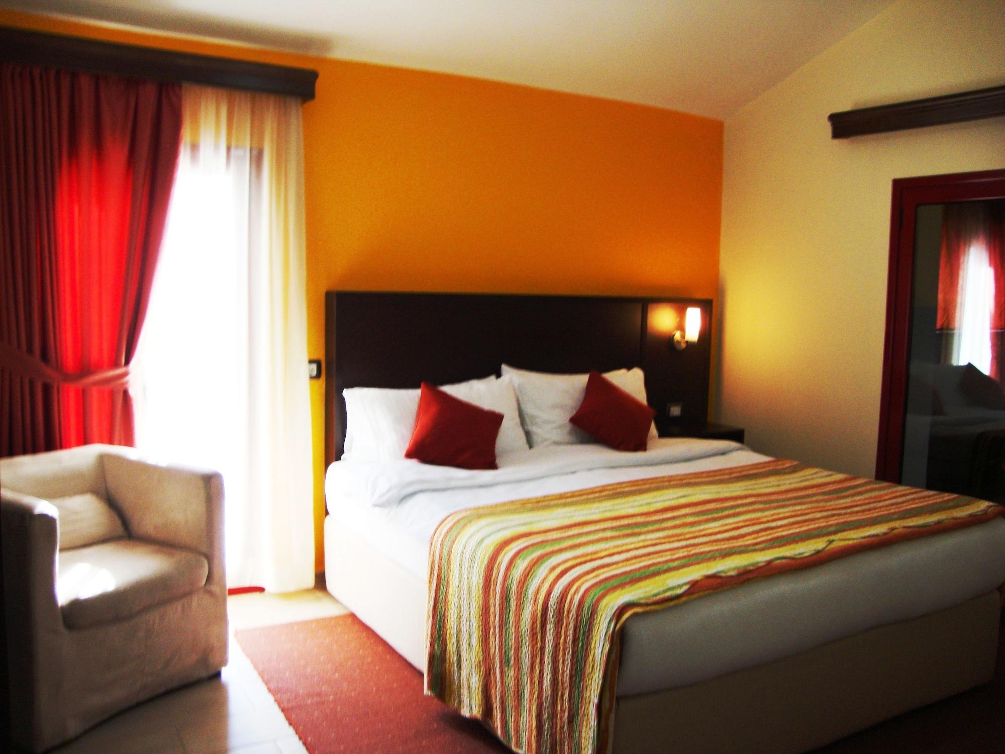 City 5 Hotel Tirana Exterior photo