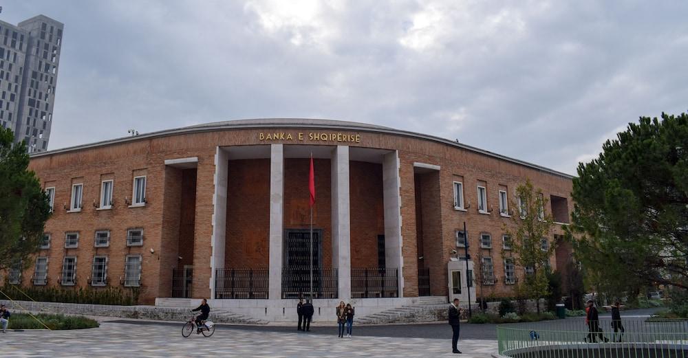 City 5 Hotel Tirana Exterior photo
