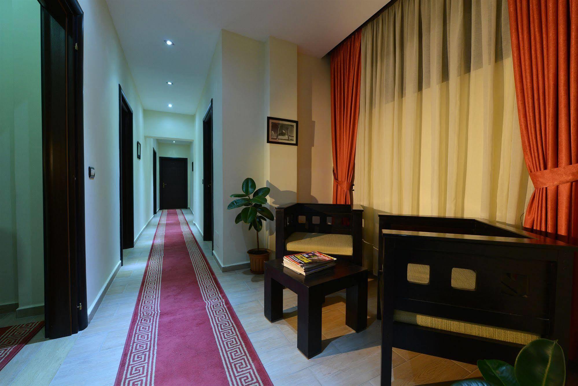 City 5 Hotel Tirana Exterior photo